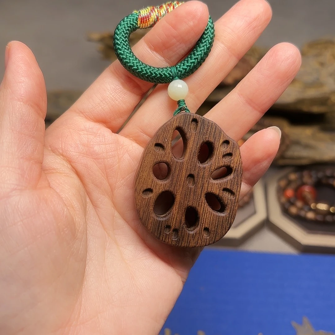 手把件沉香越南富森红土莲藕手把件