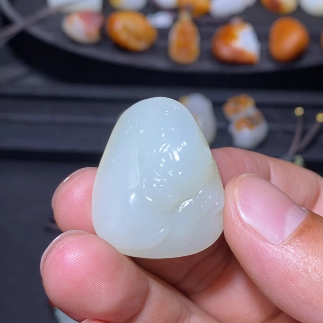 和田玉颈饰未镶嵌