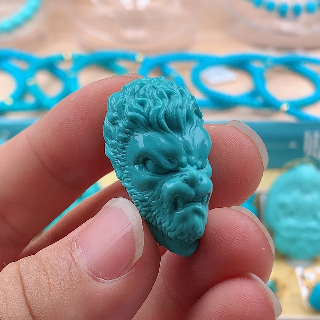 绿松石颈饰未镶嵌