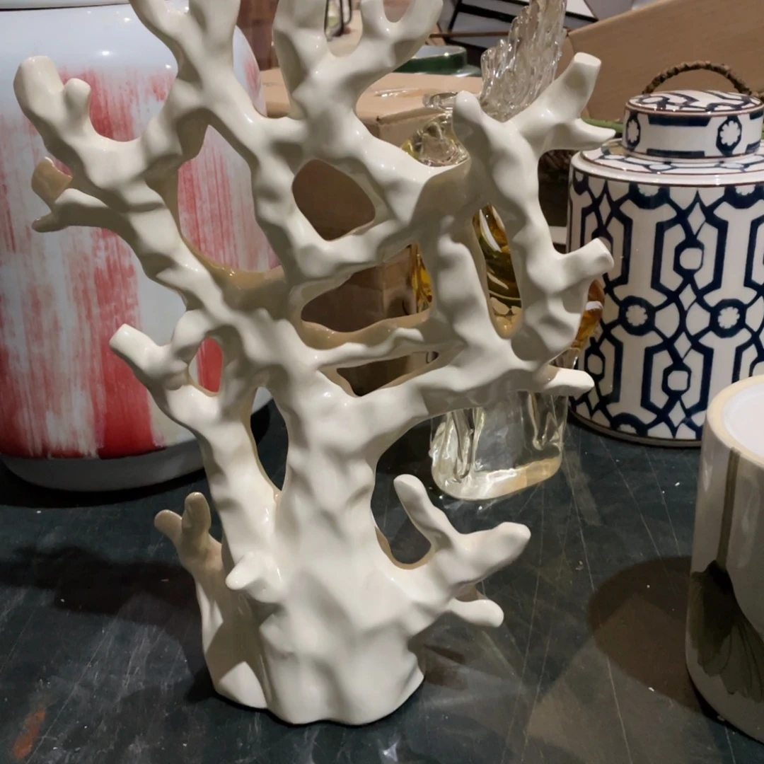 陶瓷花瓶，部分微瑕