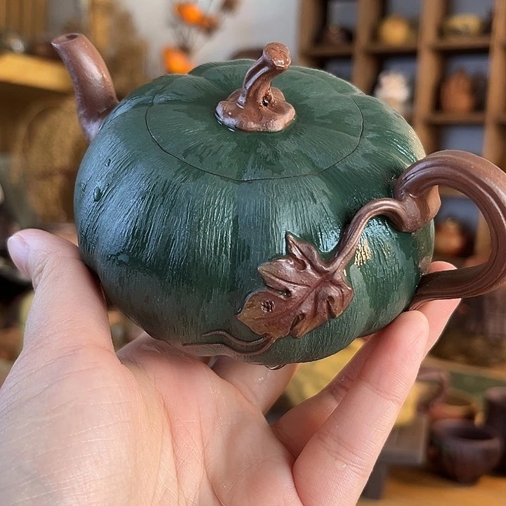 摆件一**雨紫砂壶紫砂摆件