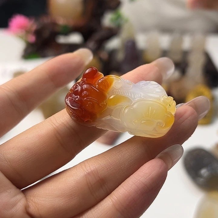 玛瑙/玉髓颈饰未镶嵌