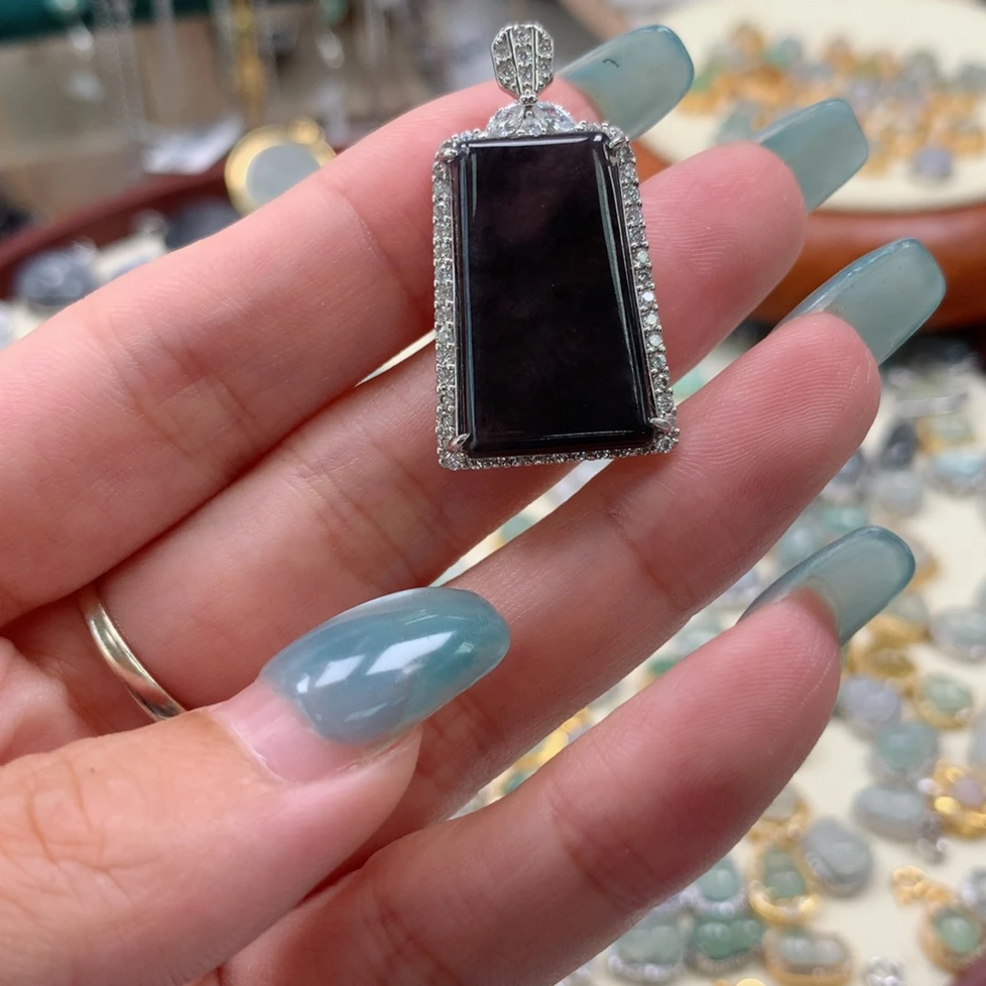 颈饰银S925镀金镶嵌翡翠乌鸡无事牌