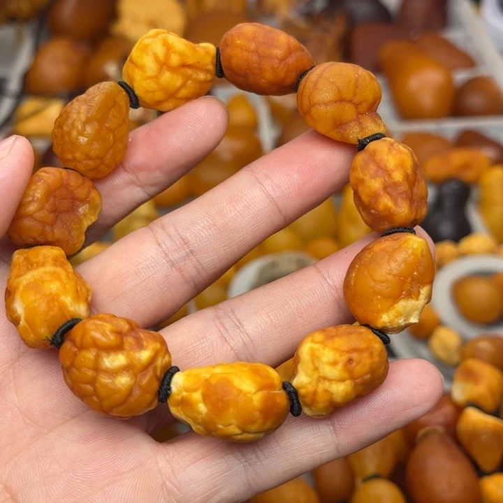 琥珀未镶嵌裸石天然蜜蜡手串