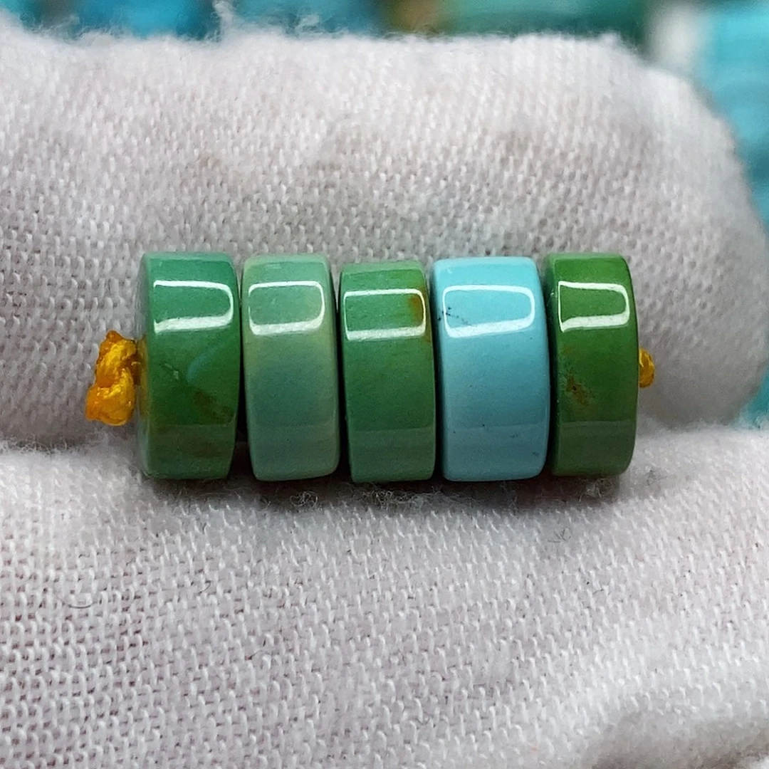 绿松石未镶嵌天然原矿 带武汉地大证书