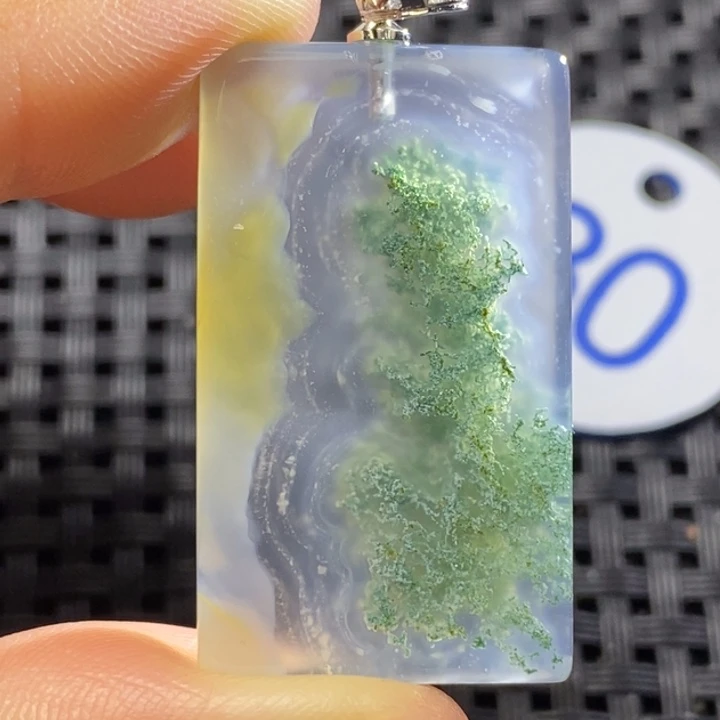 未镶嵌颈饰玛瑙/玉髓苏*