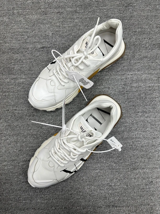99新 Valentino/华伦天奴 43 华伦天奴休闲鞋白色
