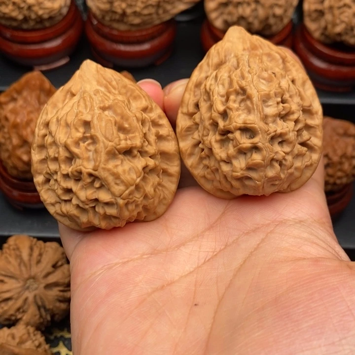吊坠文玩核桃秦岭陇州鸡心41➕
