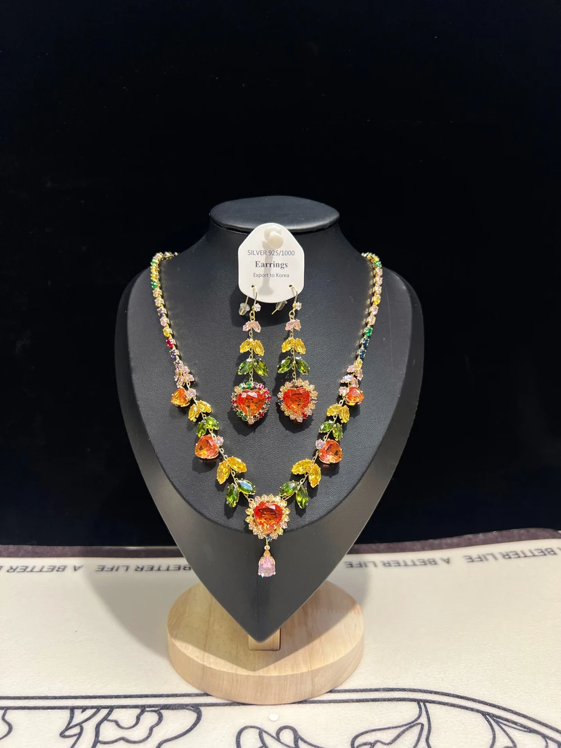 铜合金合成锆石项链 彩桃心时尚潮流奢华项链耳环套装ins爆款裙装