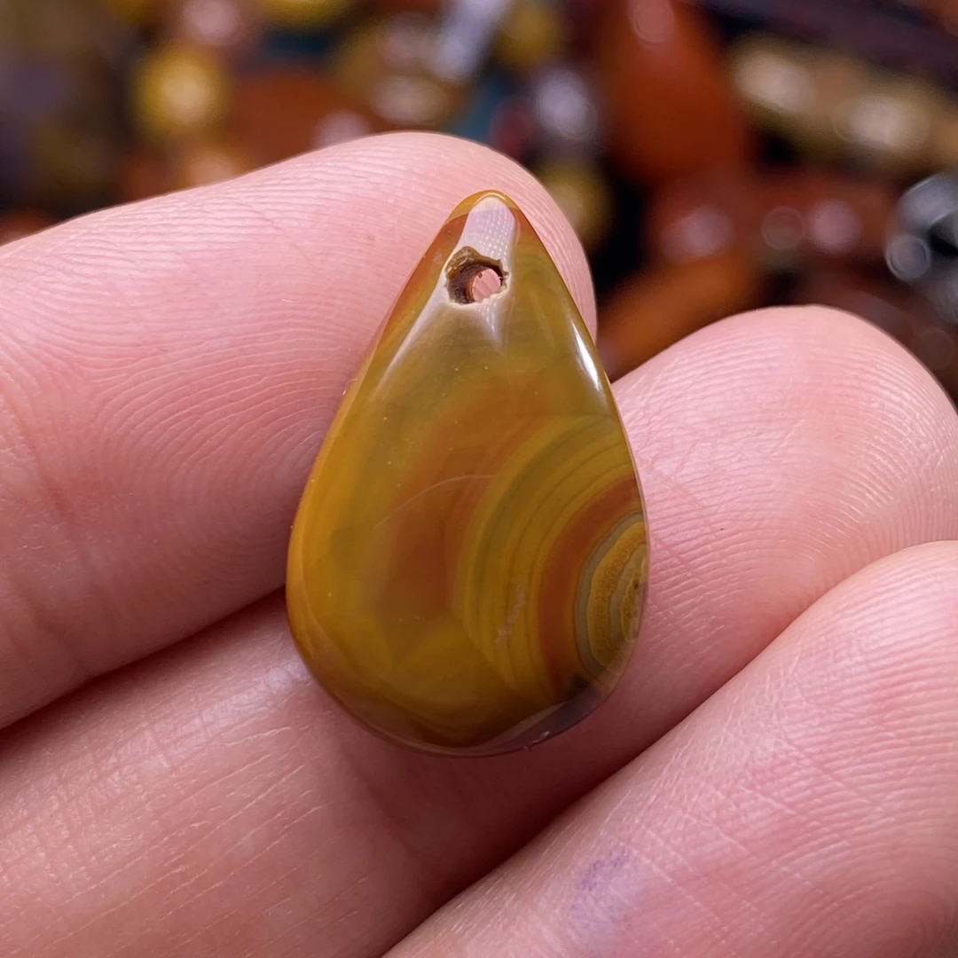 天然战国红玛瑙吊坠挂件