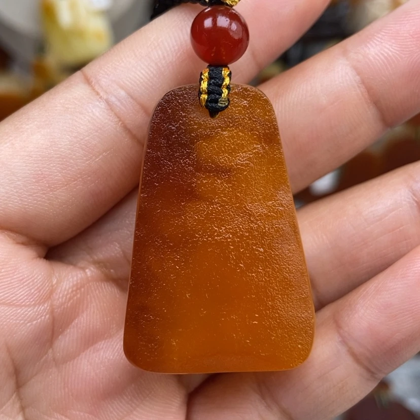 【闪购商品】琥珀颈饰未镶嵌