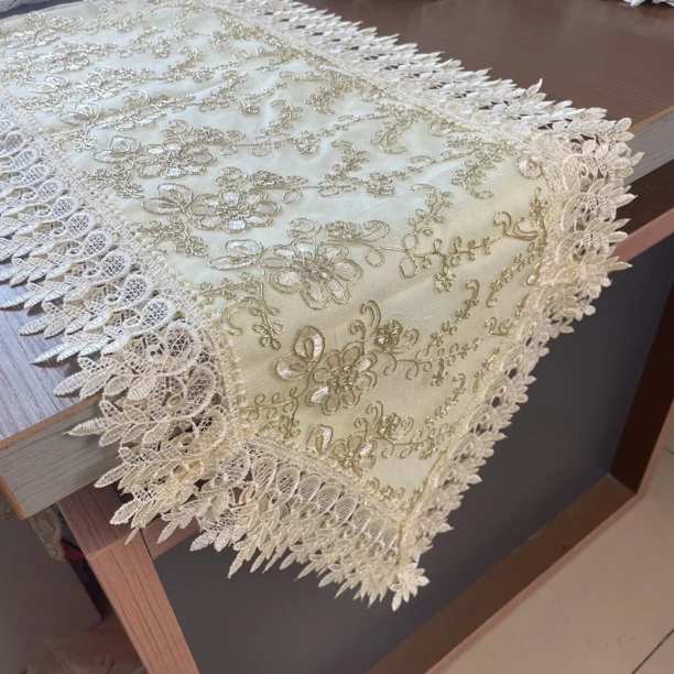 车股绣桌旗40*180