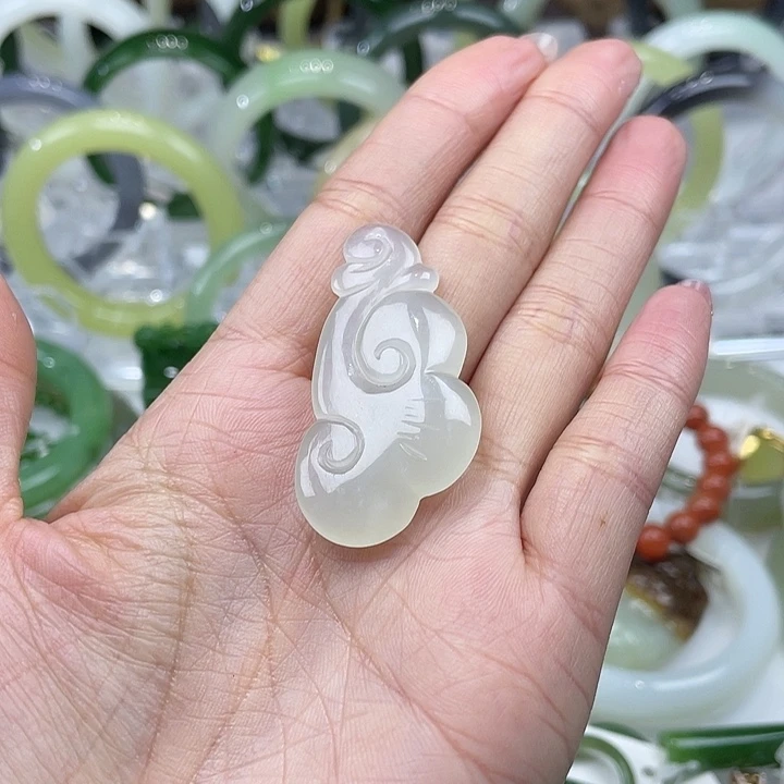 和田玉挂件未镶嵌