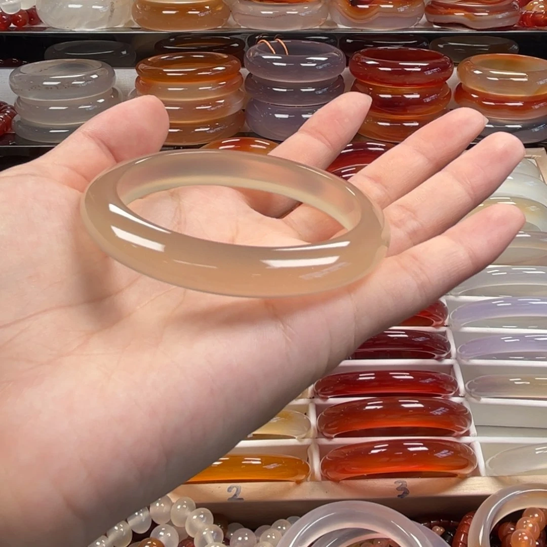 玛瑙/玉髓手镯未镶嵌好**启