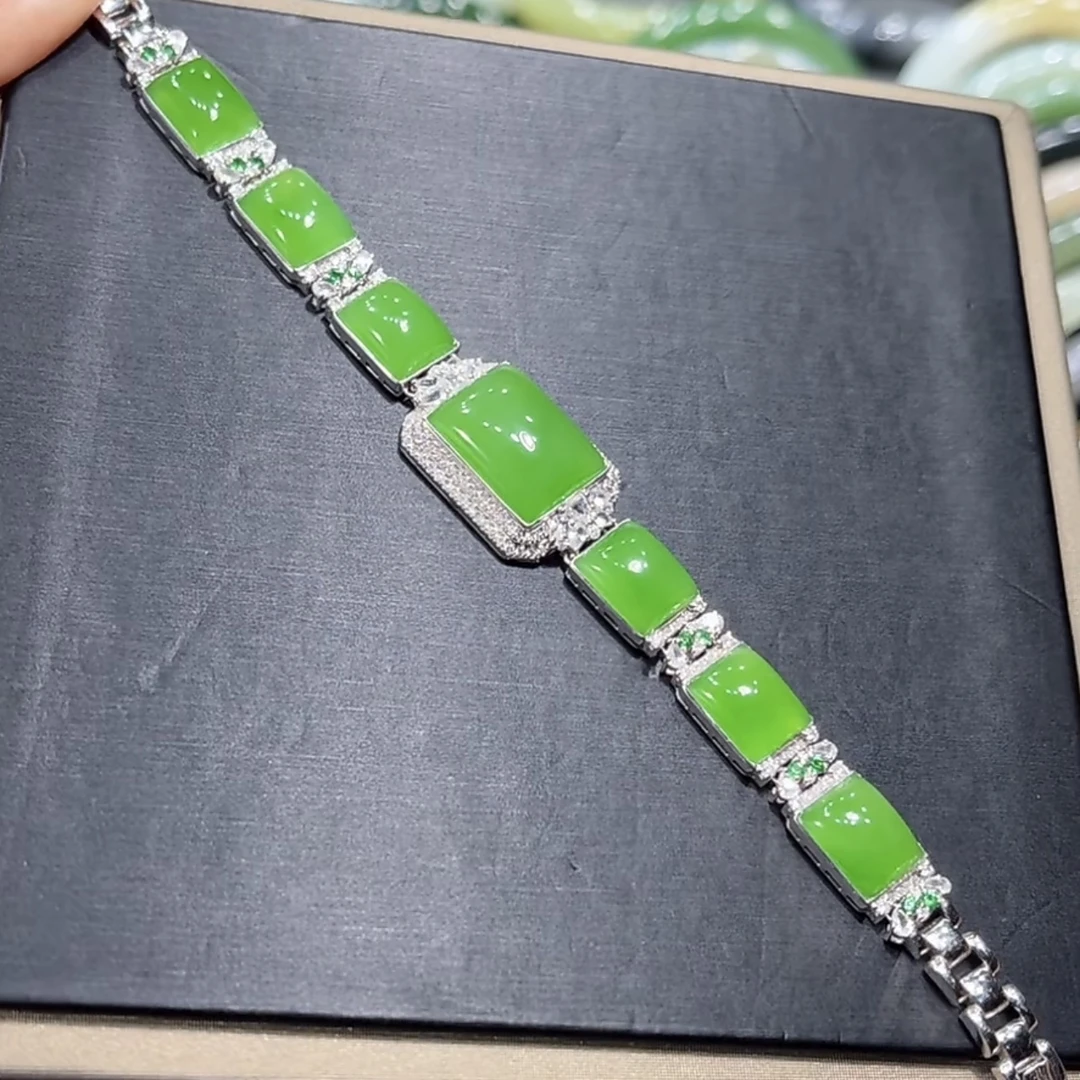 色标！和田玉俄料碧玉苹果绿手链18K白金镶嵌