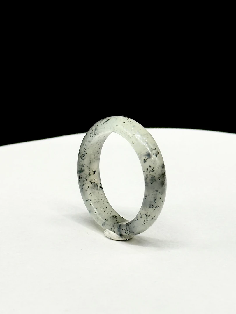 和田白玉青花素圈戒指