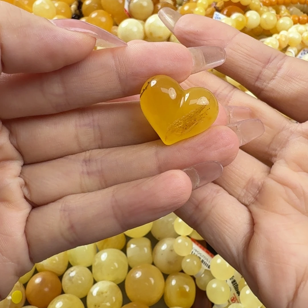 琥珀未镶嵌珠宝奇石