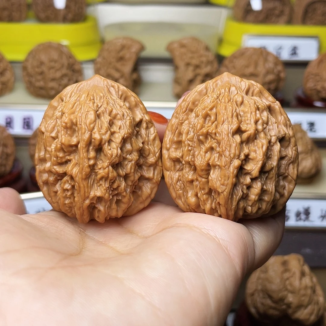 把件文玩核桃永***春虎头40左右