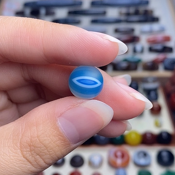 未镶嵌颈饰玛瑙/玉髓老**学