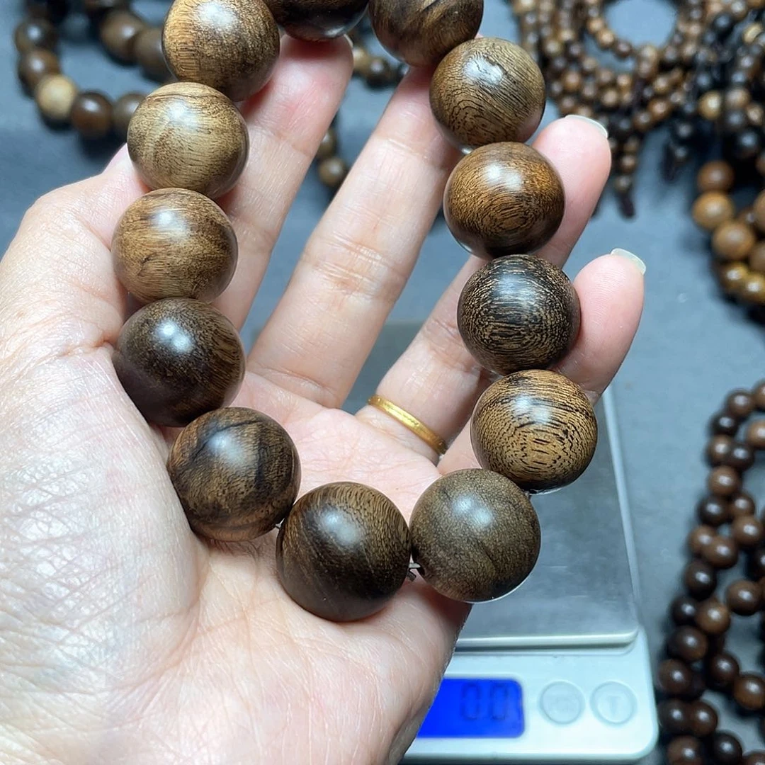 沉香手串白棋瘤疤1.8