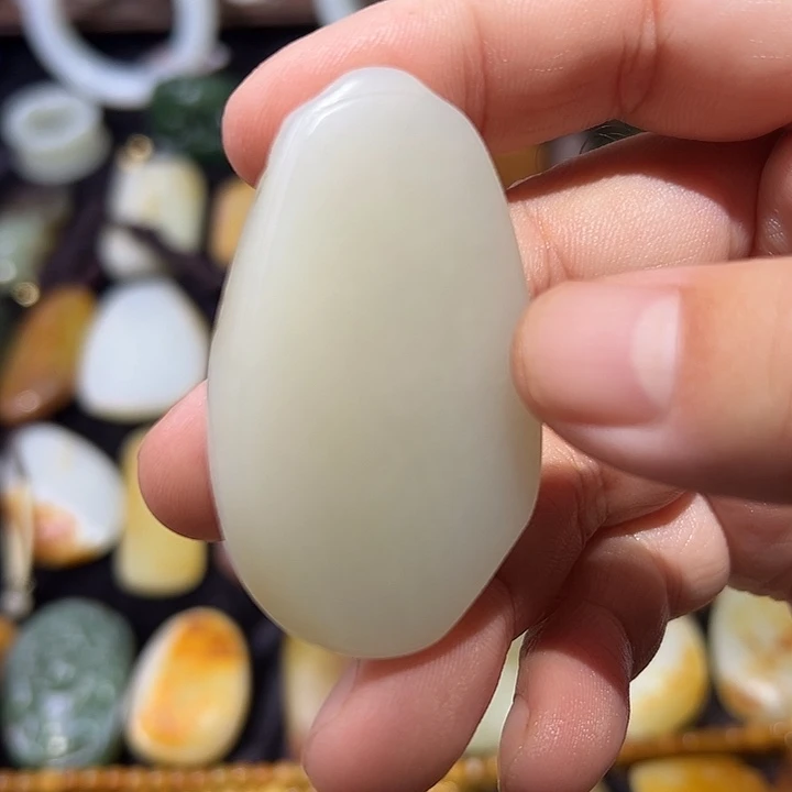和田玉未镶嵌吊坠(不含链)