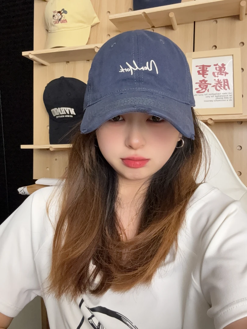 破洞做旧韩版复古刺绣显脸小棒球帽新款春秋时尚遮阳鸭舌帽子