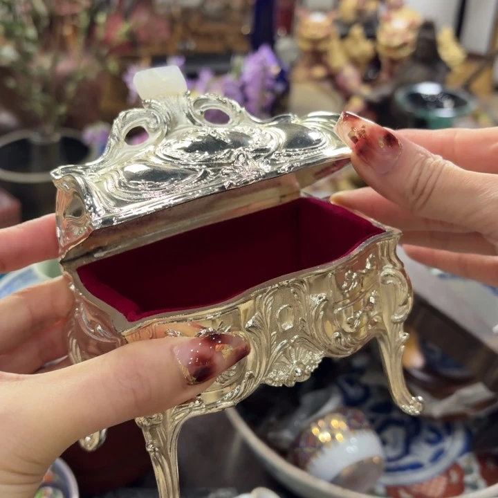 金属古美术置物摆件