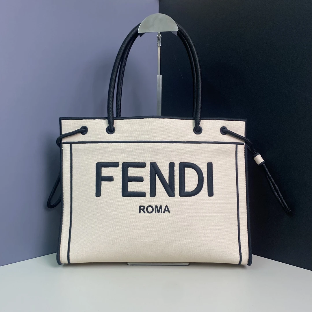 95新 FENDI/芬迪 单肩包/14745810