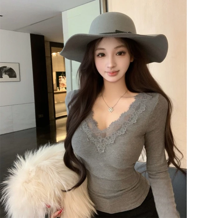 纯欲蕾丝花边带胸垫v领打底衫女秋冬修身性感收腰内搭长袖t恤上衣