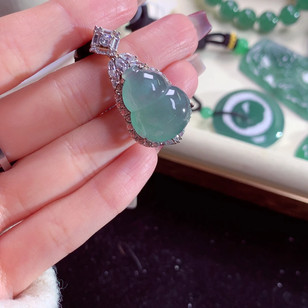 翡翠颈饰银S925镶嵌天然