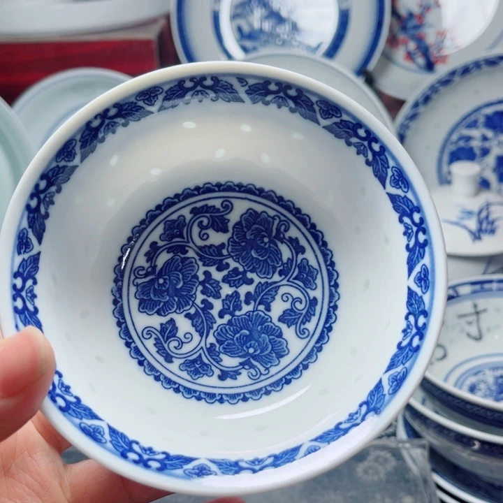 青花玲珑4.5寸小饭碗牡丹花