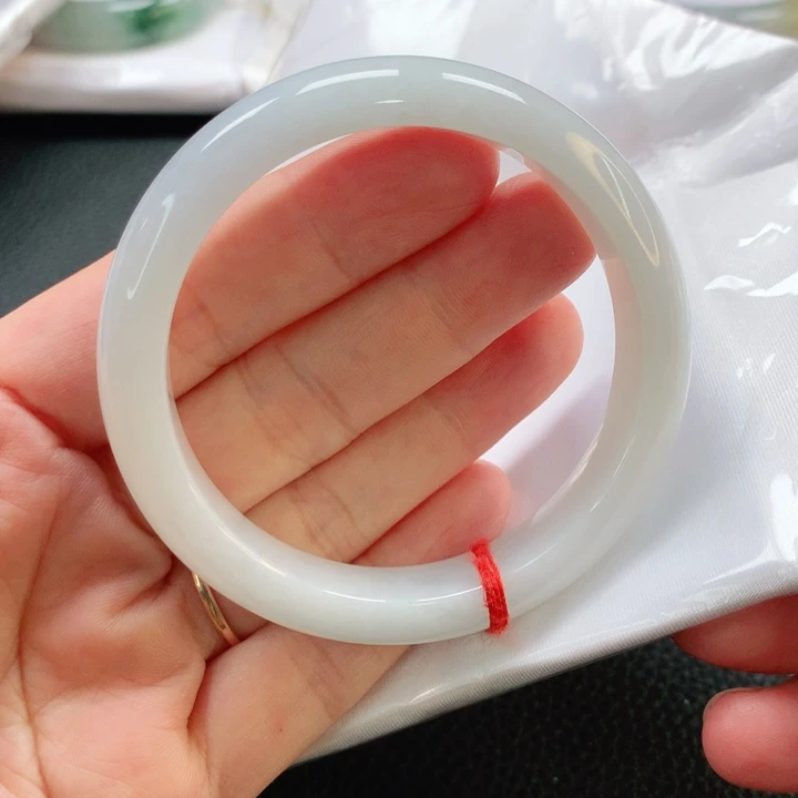 翡翠手镯未镶嵌55正