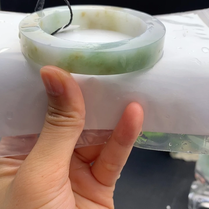 定制翡翠翡翠手镯未镶嵌