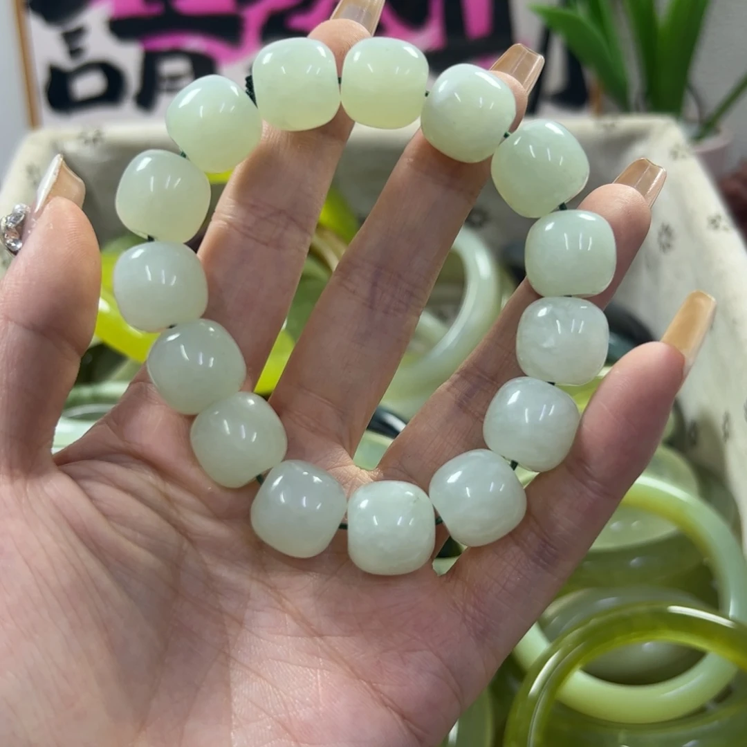 蛇纹石玉手镯未镶嵌51