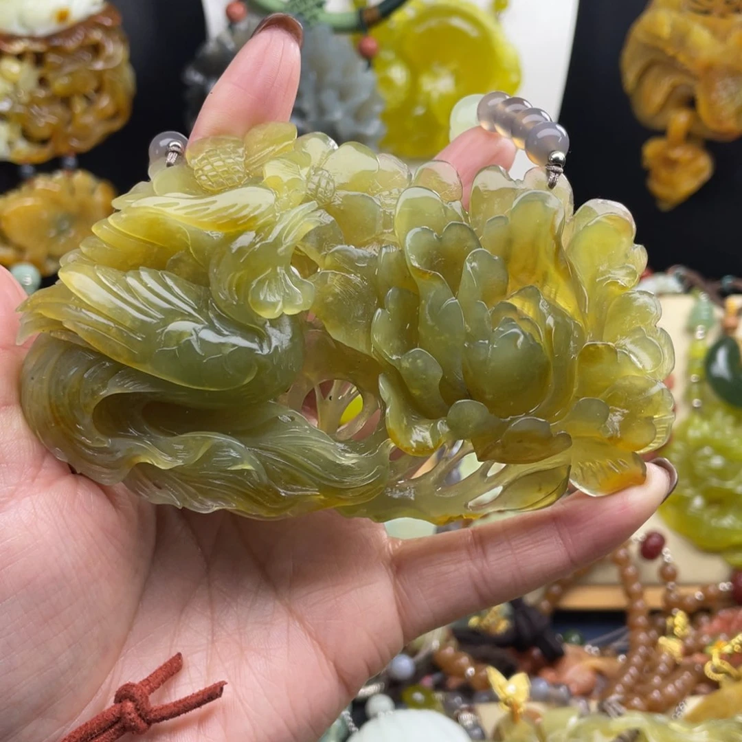 未镶嵌蛇纹石玉颈饰
