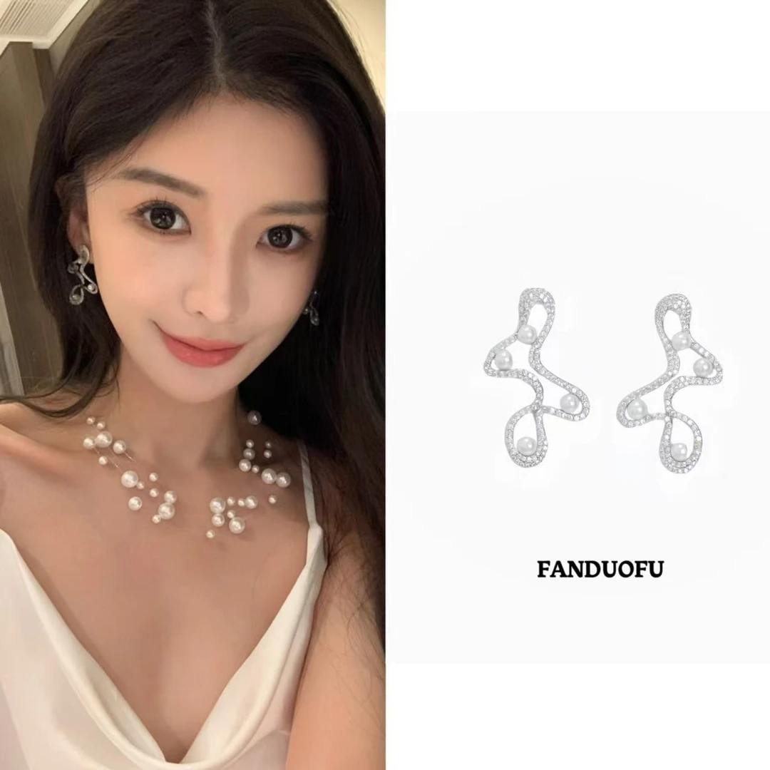 梵朵芙 铜合金仿珍珠耳饰 高定款卢浮之吻小众气质百搭耳钉025
