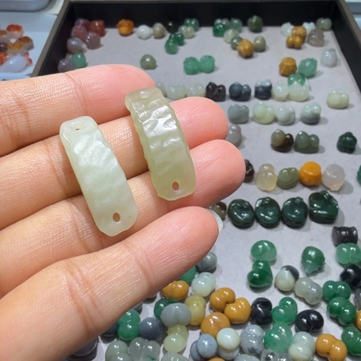 和田玉未镶嵌珠宝半成品