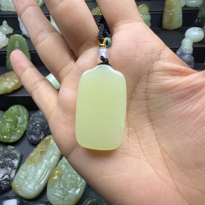 张***凡和田玉未镶嵌挂件