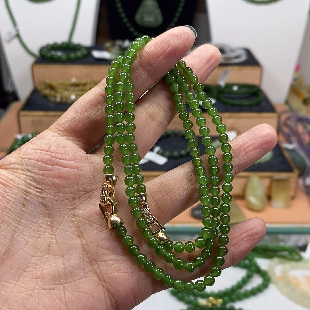 和田玉（碧玉）颈饰未镶嵌