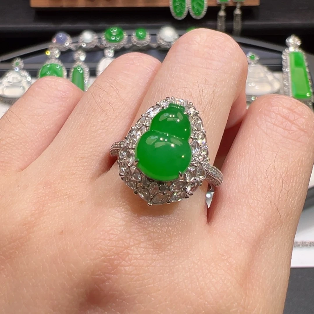 翡翠戒指18K金镶嵌收到货48小时鉴赏期