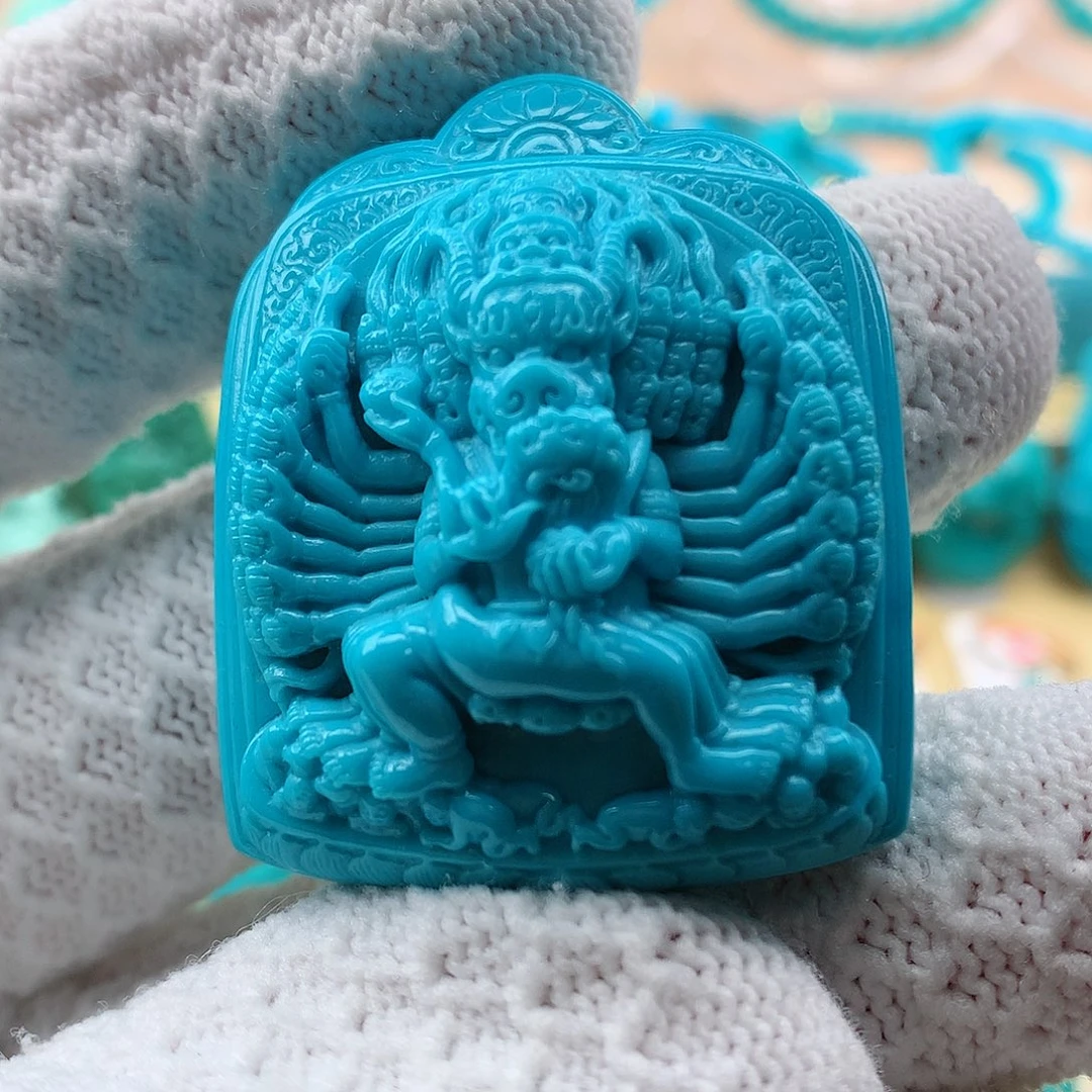 绿松石颈饰未镶嵌