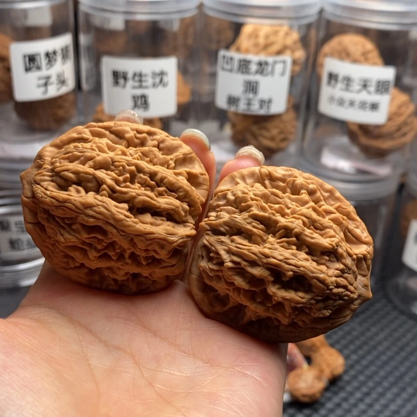 【闪购商品】文玩核桃吊坠橘****大虎头44