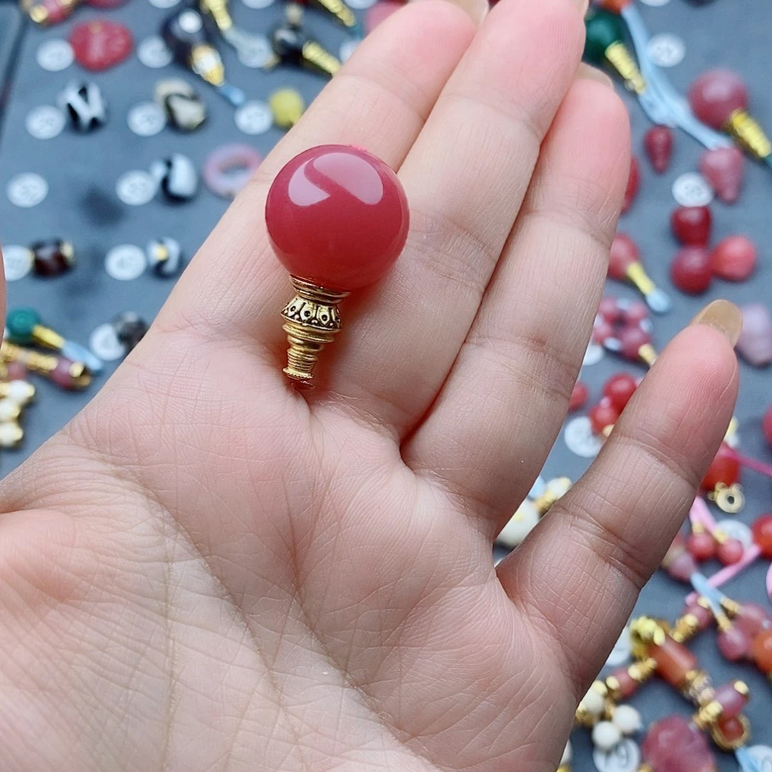 琦***琦玛瑙/玉髓未镶嵌饰品