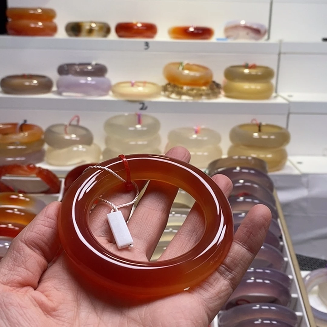 玛瑙/玉髓未镶嵌手镯