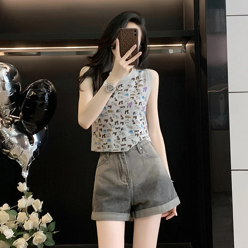 韩版设计感网红炸街2025夏季新款时尚套装休闲背心牛仔短裤两件套