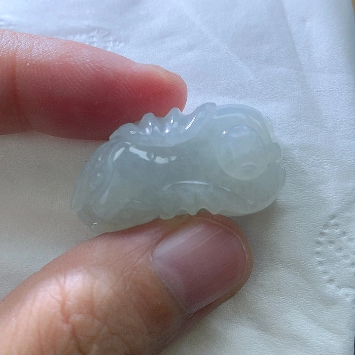 颈饰未镶嵌翡翠挂件