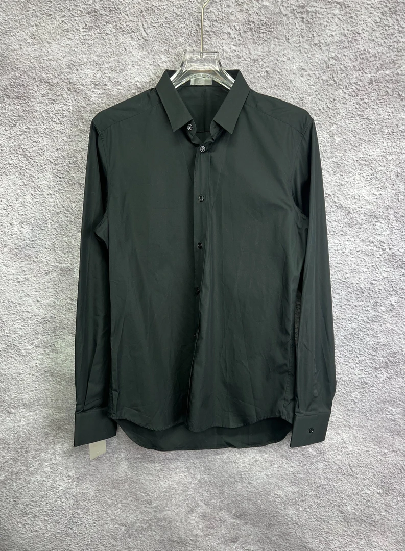 全新未使用 DIOR/迪奥 纯色修身衬衫/41码/N0011