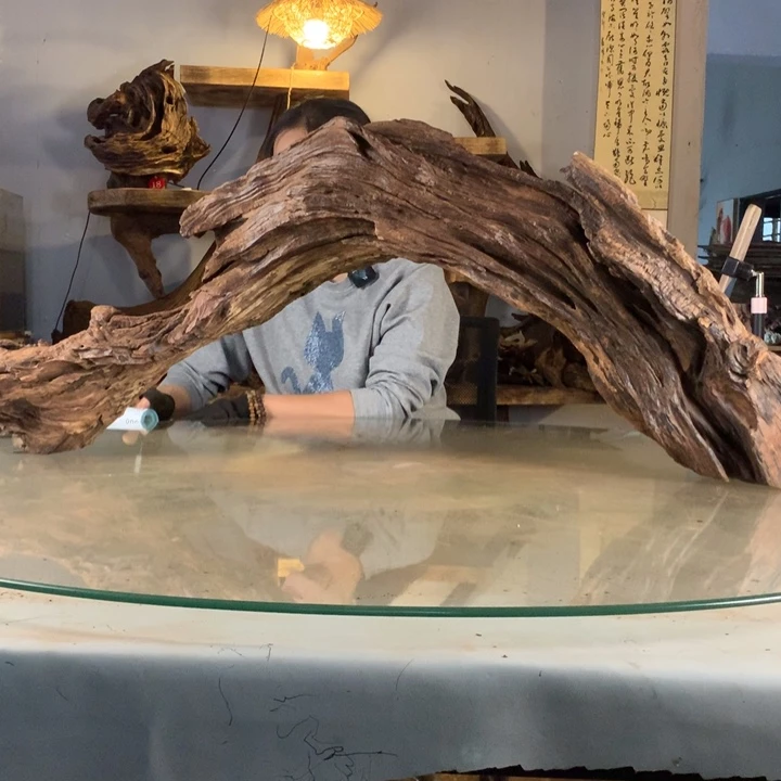 雨***蕉天然的云南紫柚木会黄水