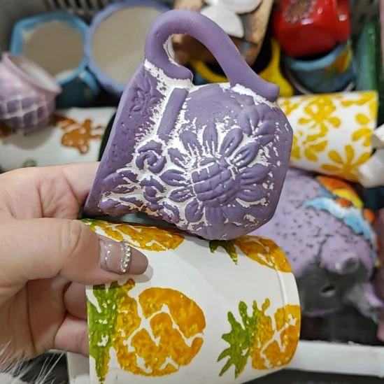 当场凑满15发货，不凑不发，花盆盆口不方不圆有针孔黑点矿点是正常