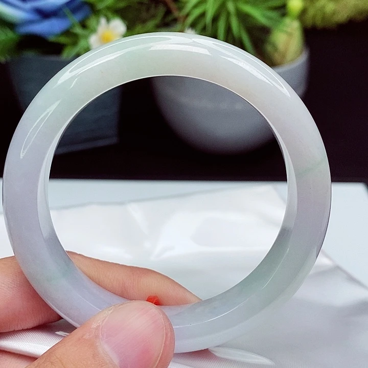 翡翠手镯未镶嵌56.2圈口